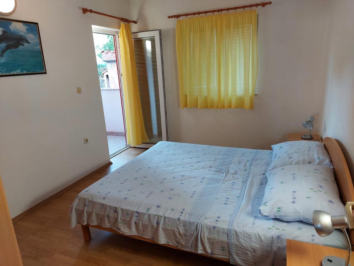 Apartmani Tatjana Okrug Gornji Exterior photo